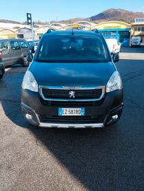 Peugeot Partner Tepee BlueHDi 100 Outdoor