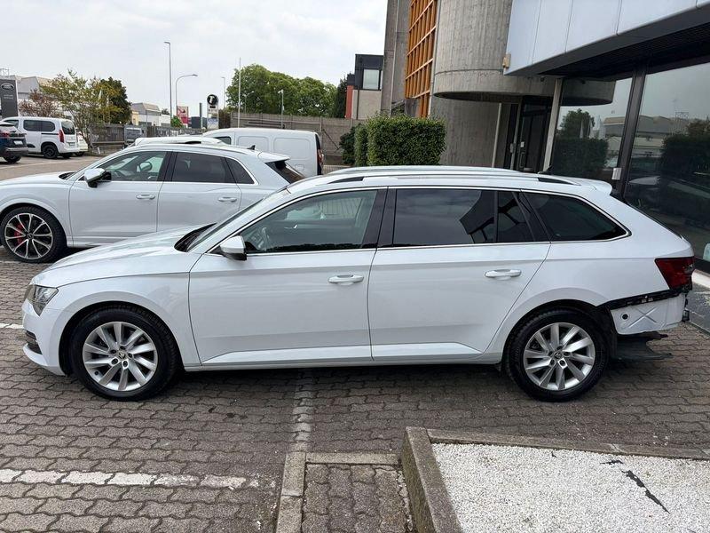 Škoda Superb Wagon 2.0 tdi evo Style 150cv dsg DANNEGGIATA