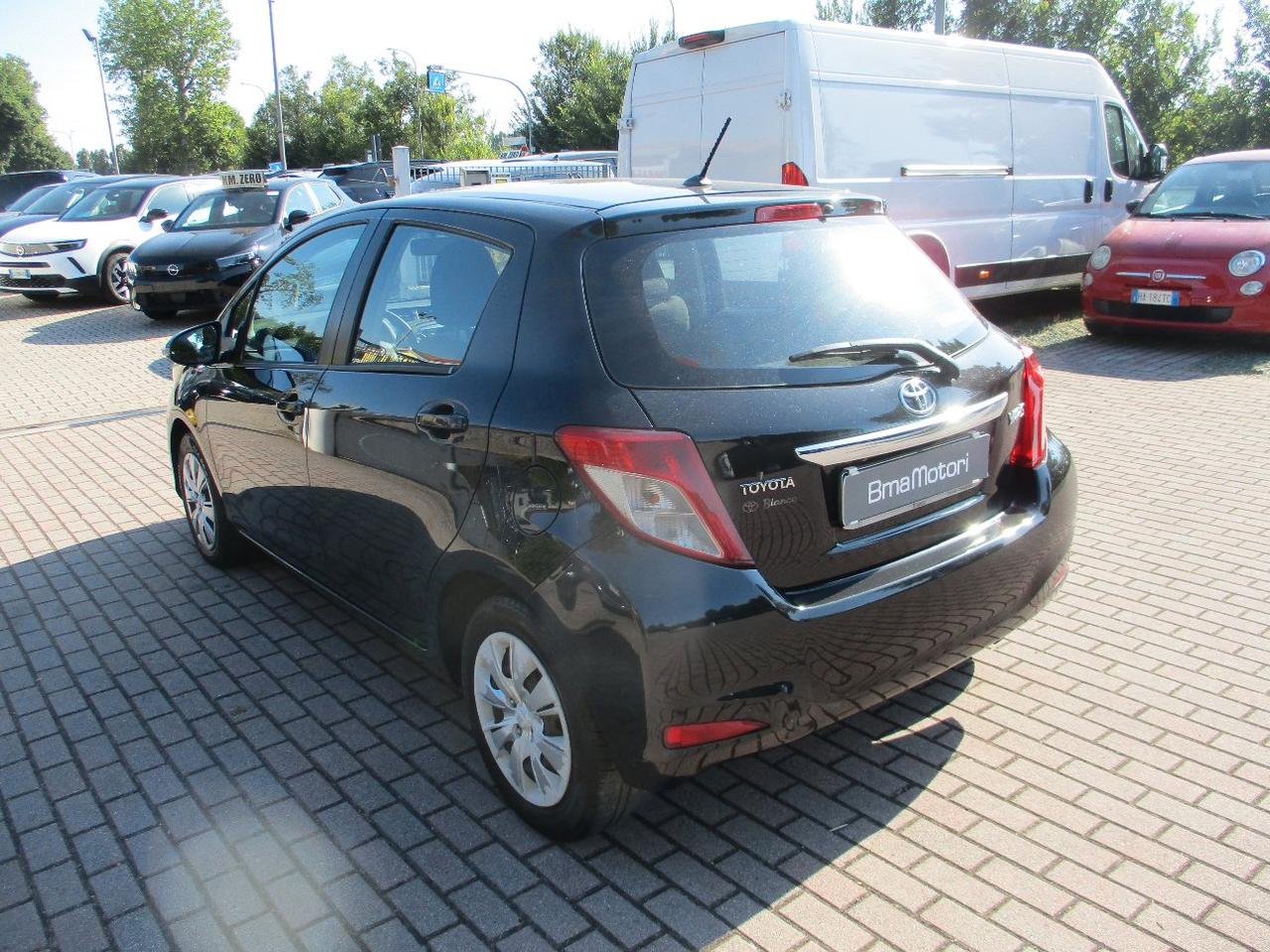 Toyota Yaris 5 Porte Yaris 5p 1.0 Active OK NEOPAT./Camera/Bluetooth