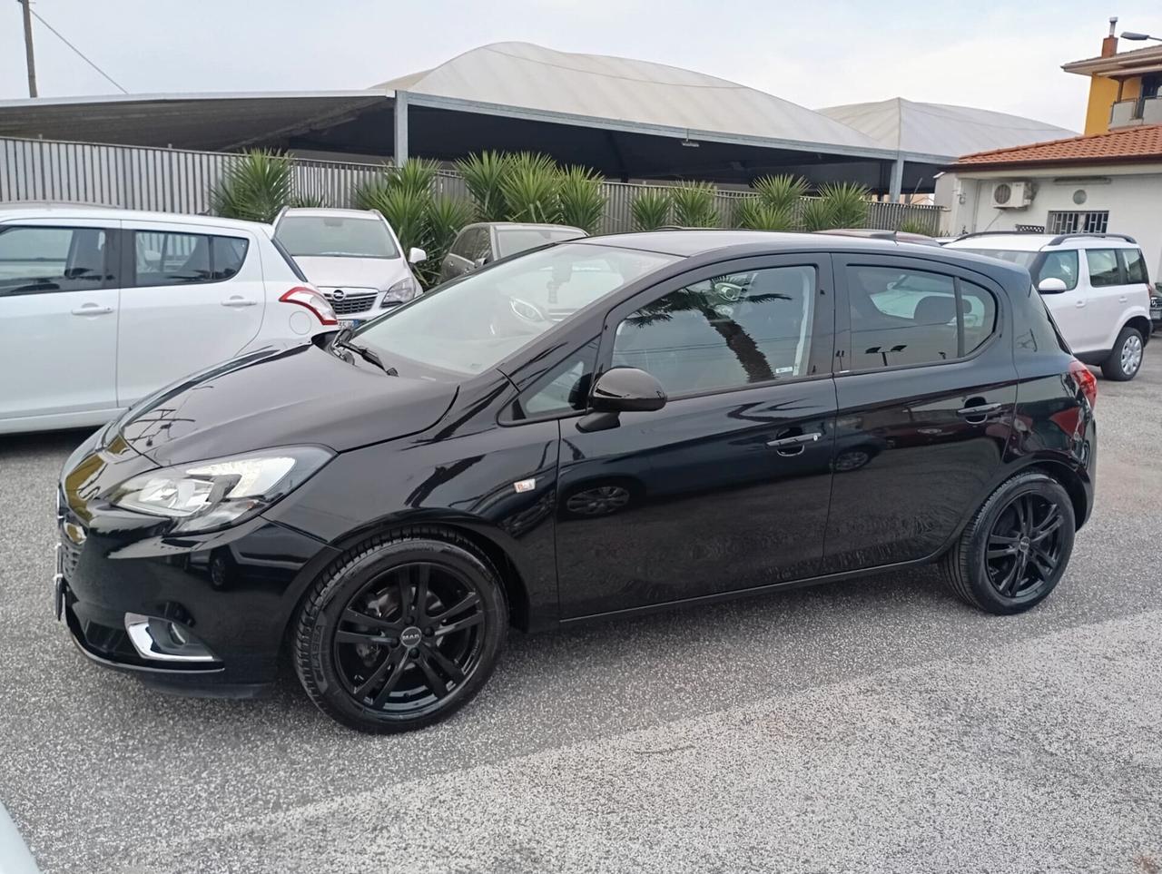 Opel Corsa 1.2 5 porte b-Color