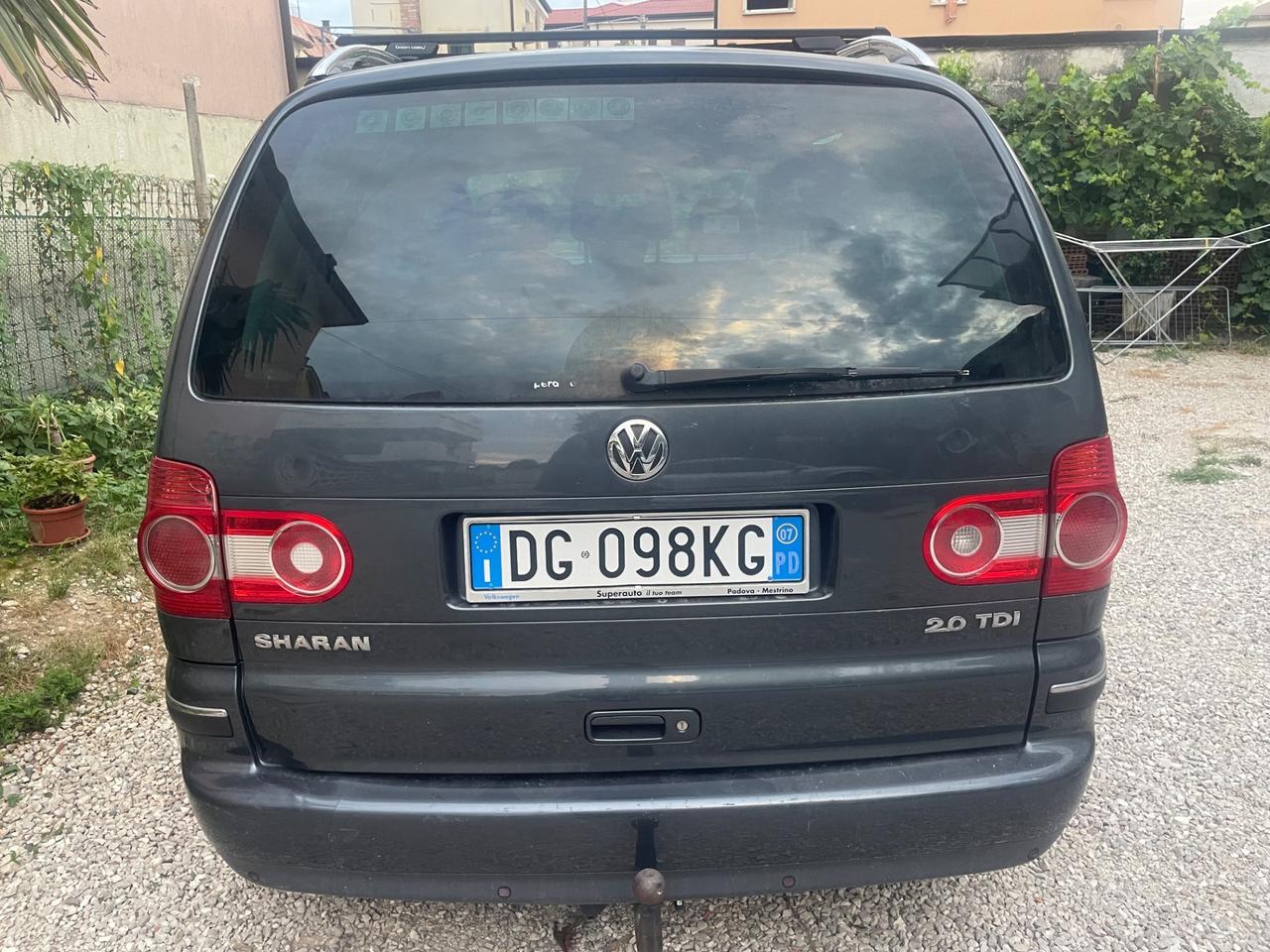 Volkswagen Sharan 2.0 TDI ..7 posti clima gancio