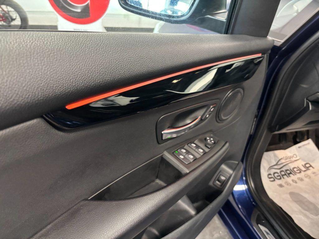BMW 216 i Gran Tourer Advantage Full Optional