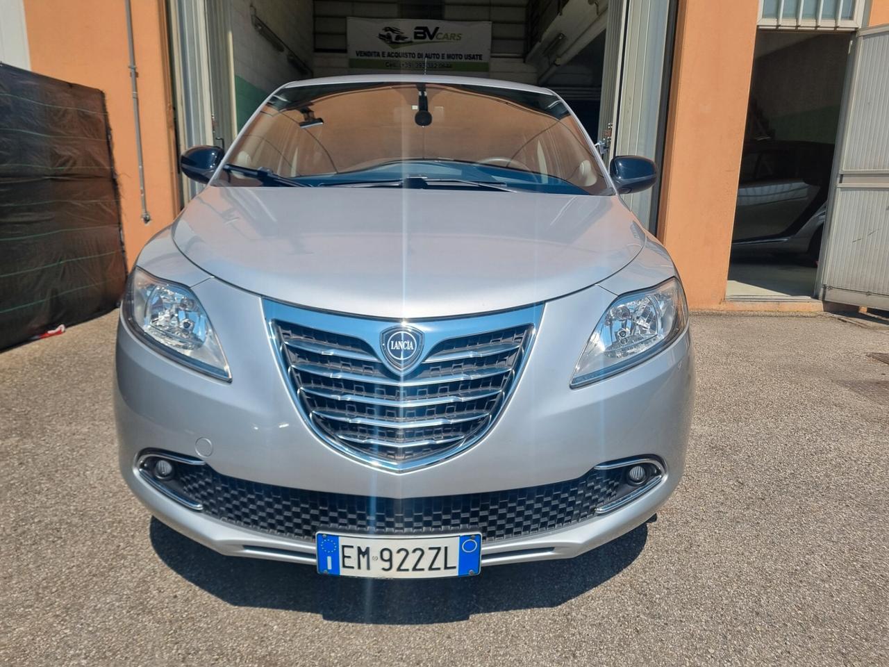 Lancia Ypsilon 1.2 69 CV 5 porte S&S Platinum unica proprietaria