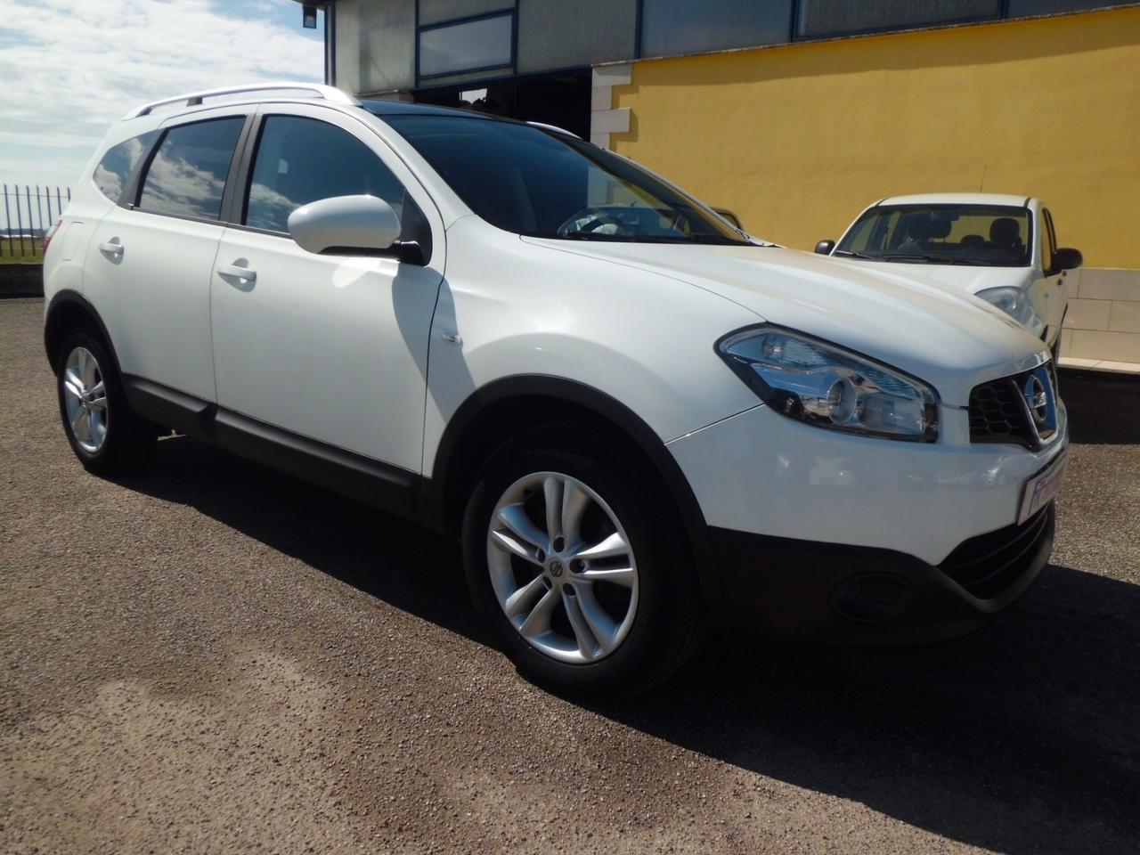 Nissan Qashqai 2.0 dCi DPF 4WD aut. Tekna-7 POSTI PANORAMICO AUTOMATICA