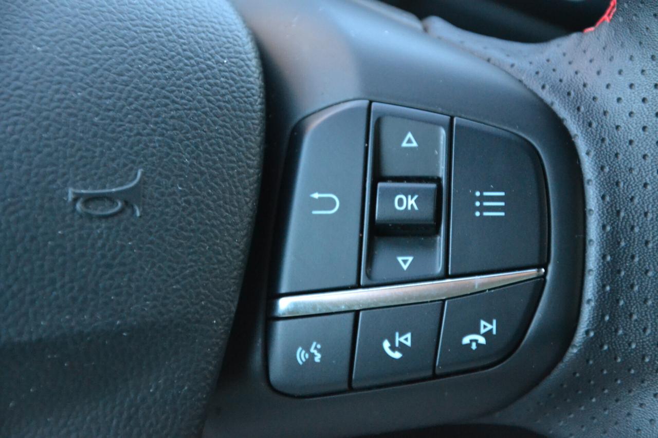 Ford Focus 1.5 115CV ST-LINE AUT. +NAV+FULL LED+RCAM+PRIVACY+