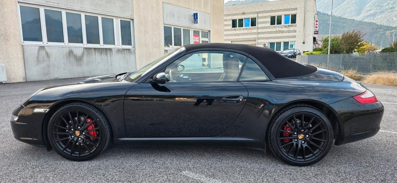 Porsche 911 Carrera Cabriolet