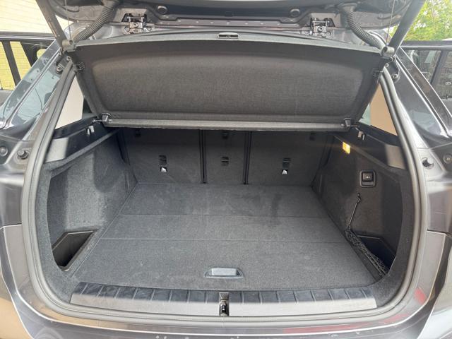 BMW X1 sDrive18d Business Advantage (FULL OPTIONAL)