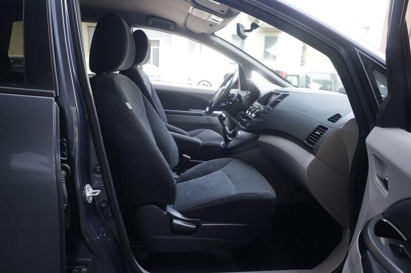 Mitsubishi Grandis MITSUBISHI GRANDIS 2.0 DI-D 7 POSTI INTENSE 100KW ANNO 2005