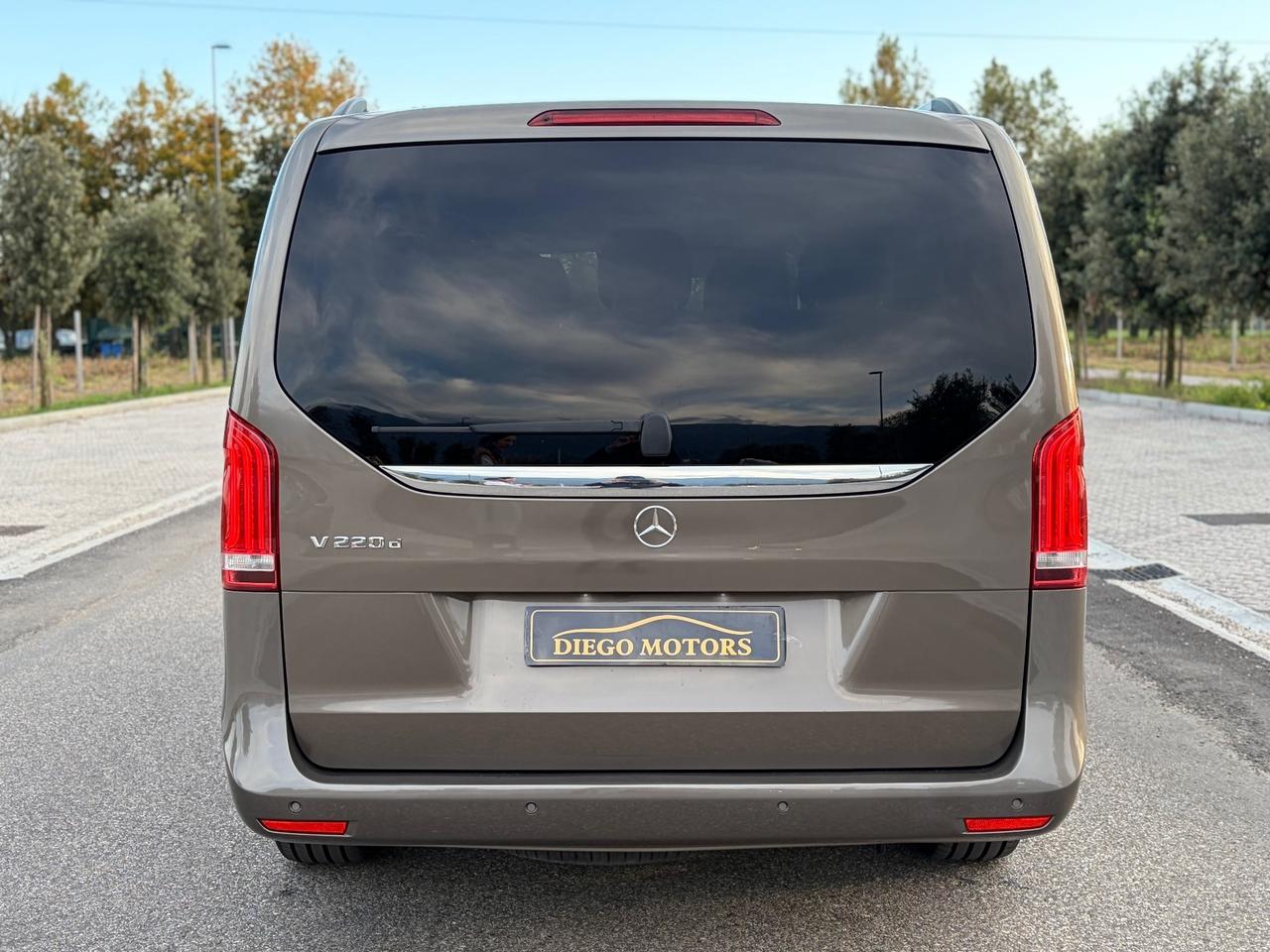 Mercedes-benz V 220 d Premium Long