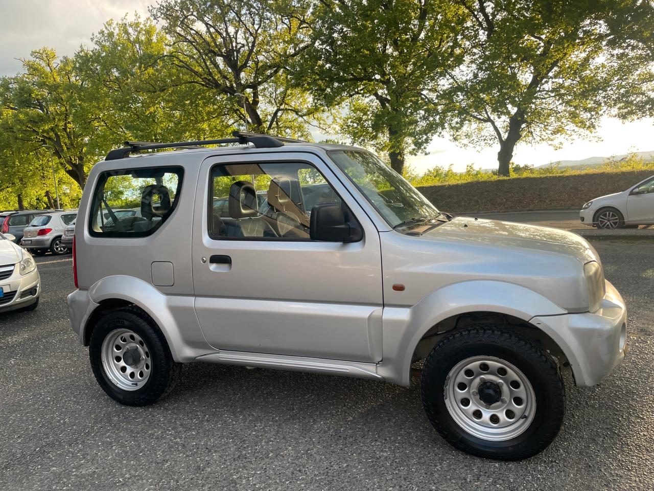 Suzuki Jimny 1.3i 16V cat 4WD JLX