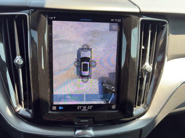 VOLVO XC60 B4 (d) AWD Geartronic Momentum Pro