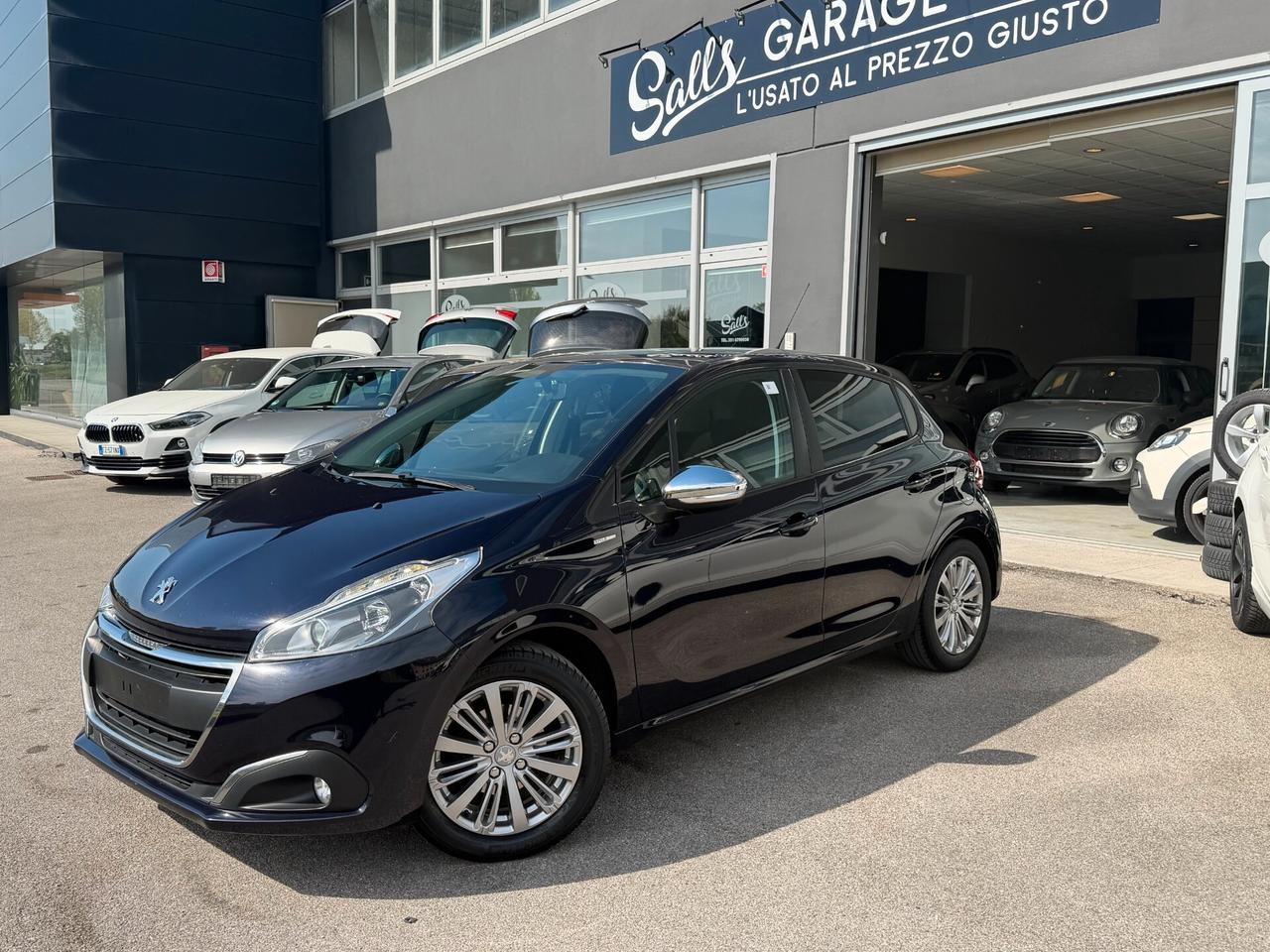 Peugeot 208 1.2 benzina Neopatentati