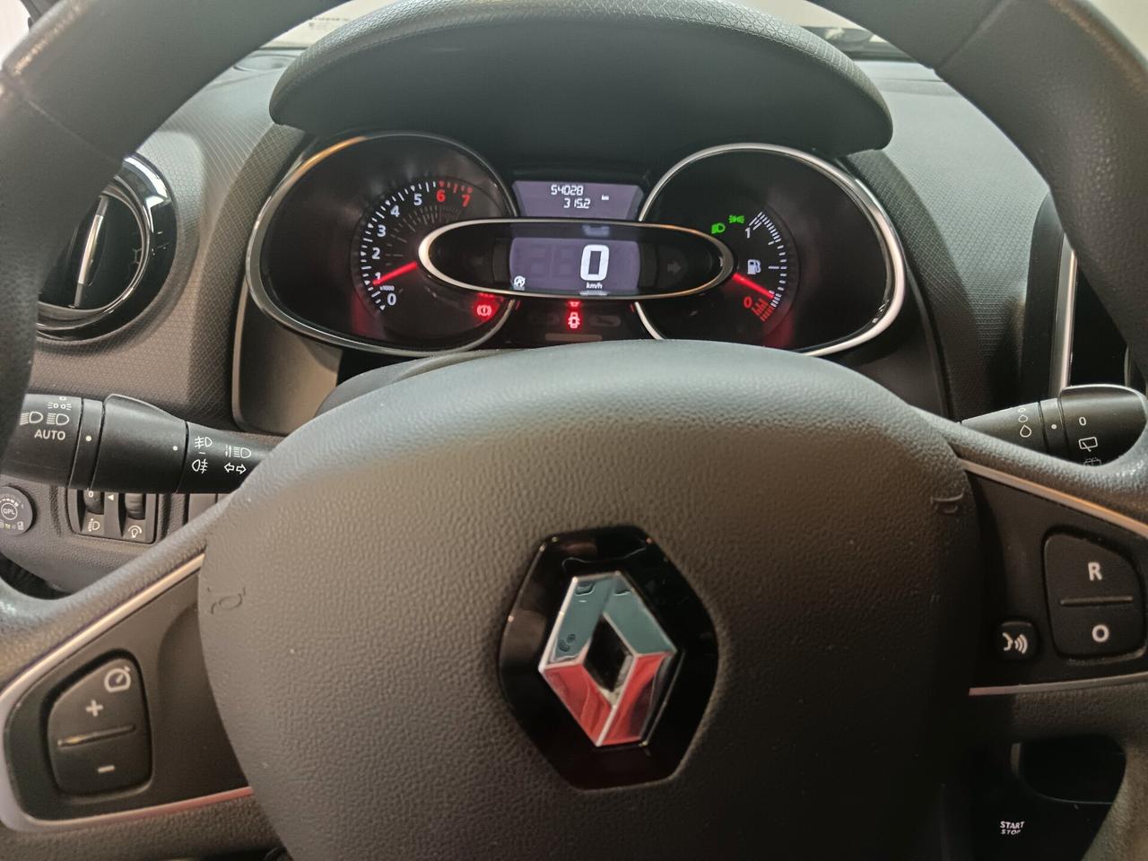 Renault Clio TCe 12V 90 CV GPL 5 porte Moschino Intens PREZZO REALE