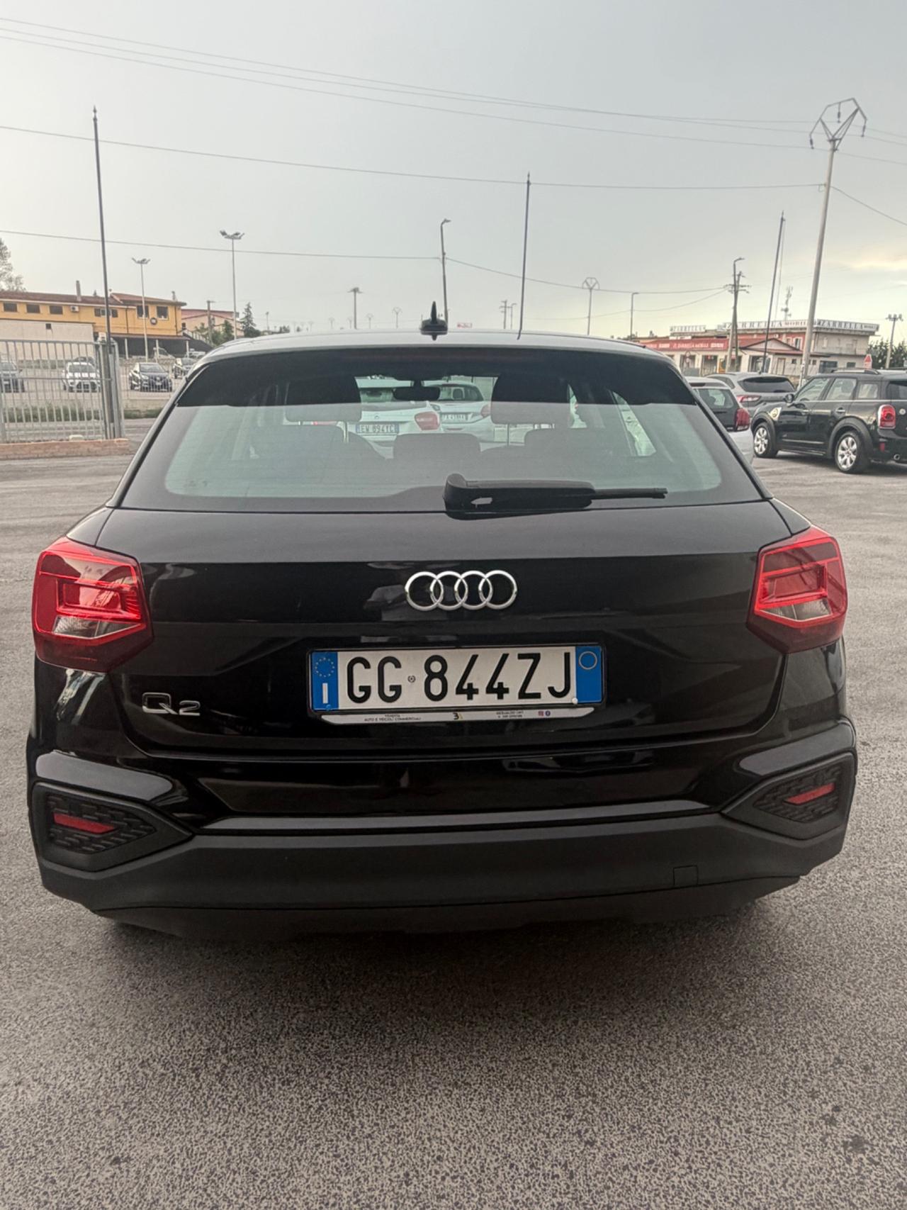 Audi Q2 35 TFSI S tronic Business