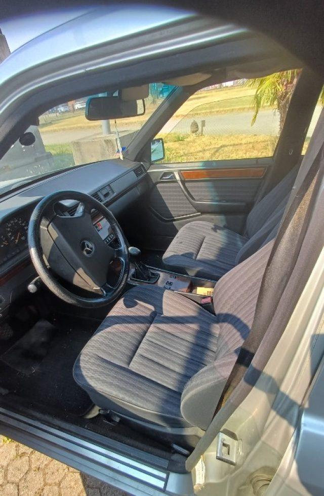 MERCEDES-BENZ E 250 TURBOIESEL