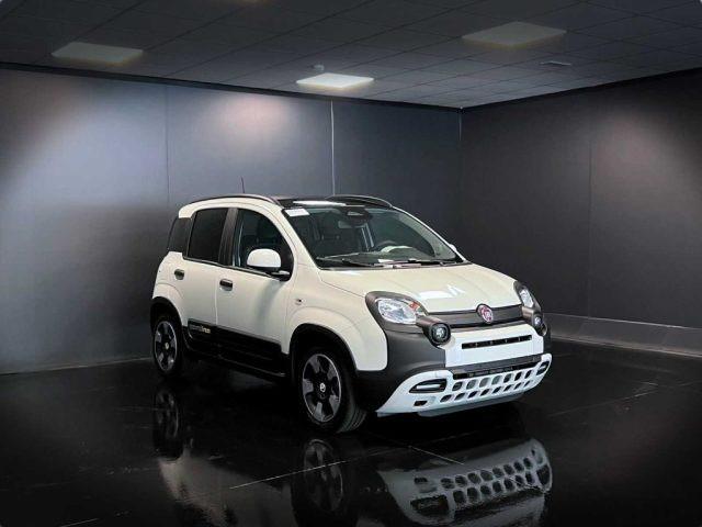FIAT Panda 1.0 FireFly S&S Hybrid Pandina