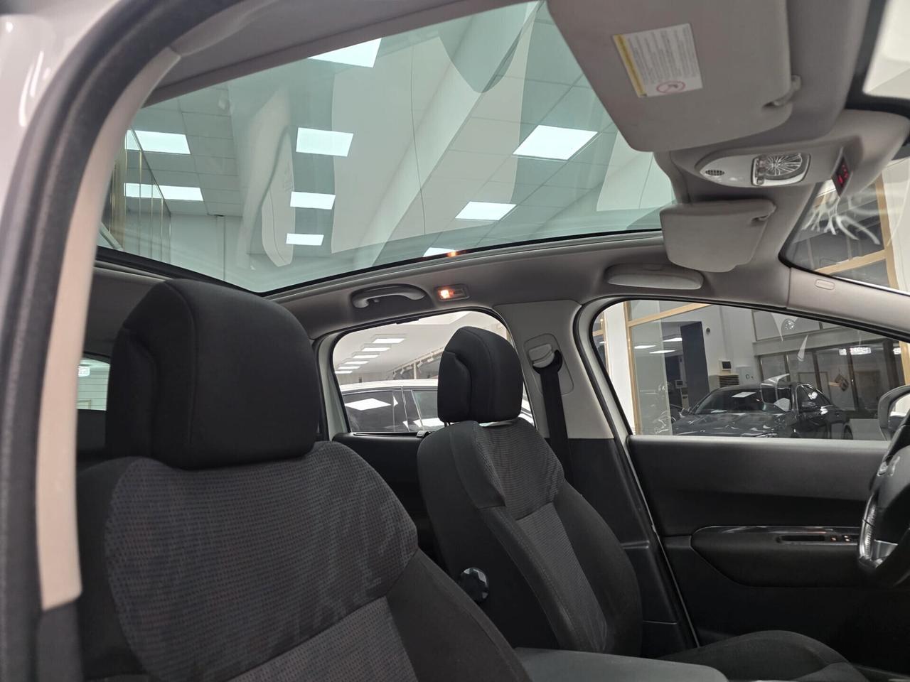 Peugeot 3008 1.6 HDi 110CV Outdoor