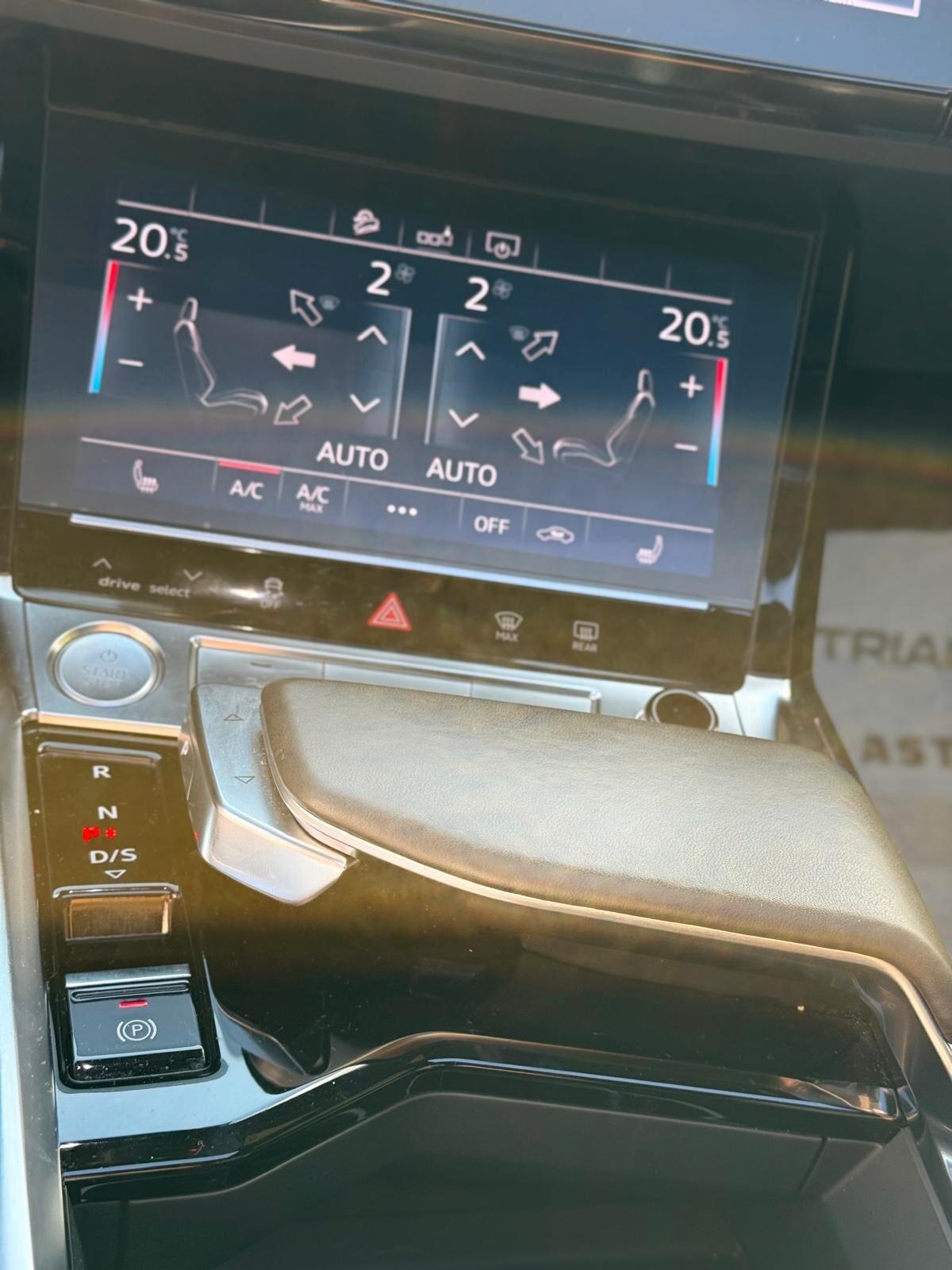 Audi Q8 e-tron 55 quattro S line edition