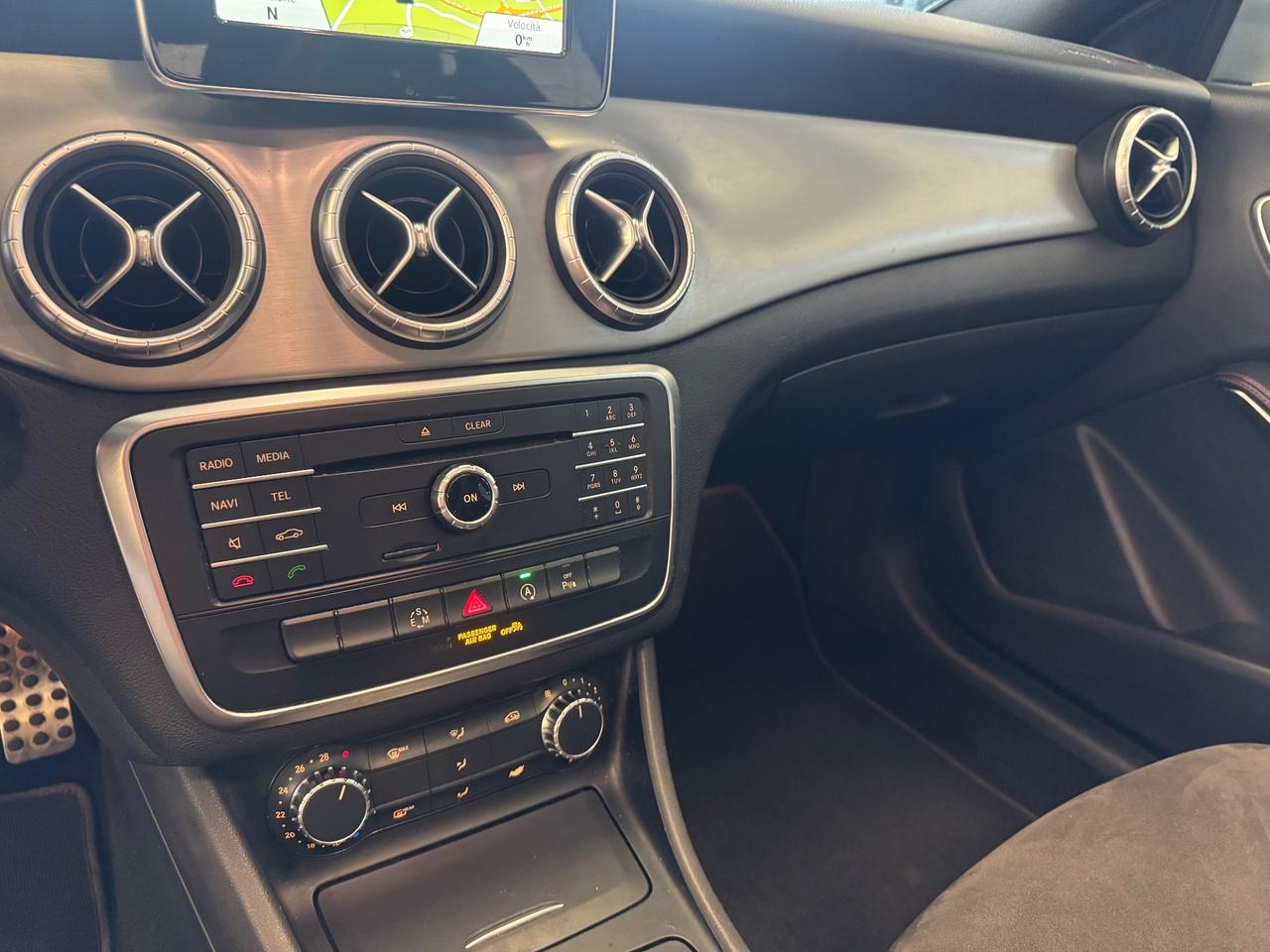 Mercedes-benz CLA 200 CDI S.W. Automatic Premium Tetto apribile