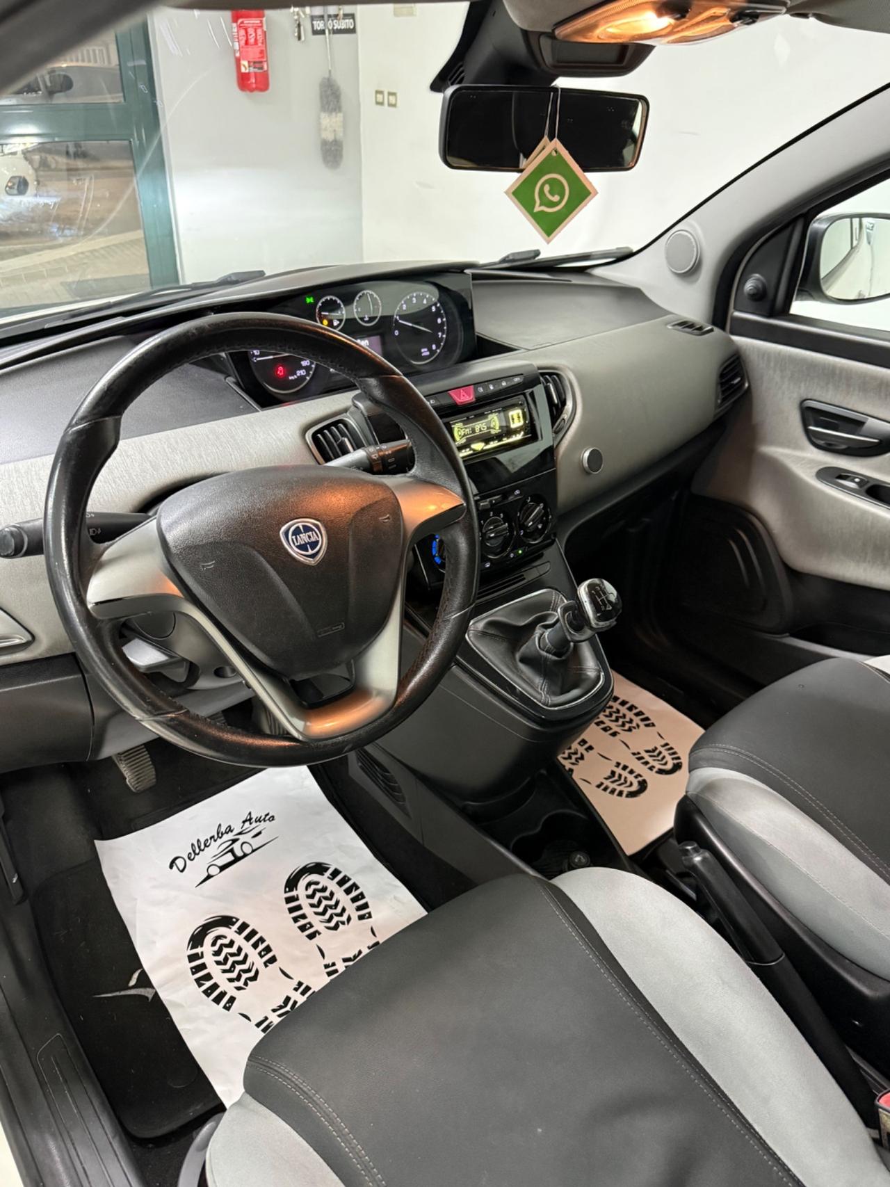 Lancia Ypsilon 1.2 69 CV 5 porte GPL Ecochic Silver