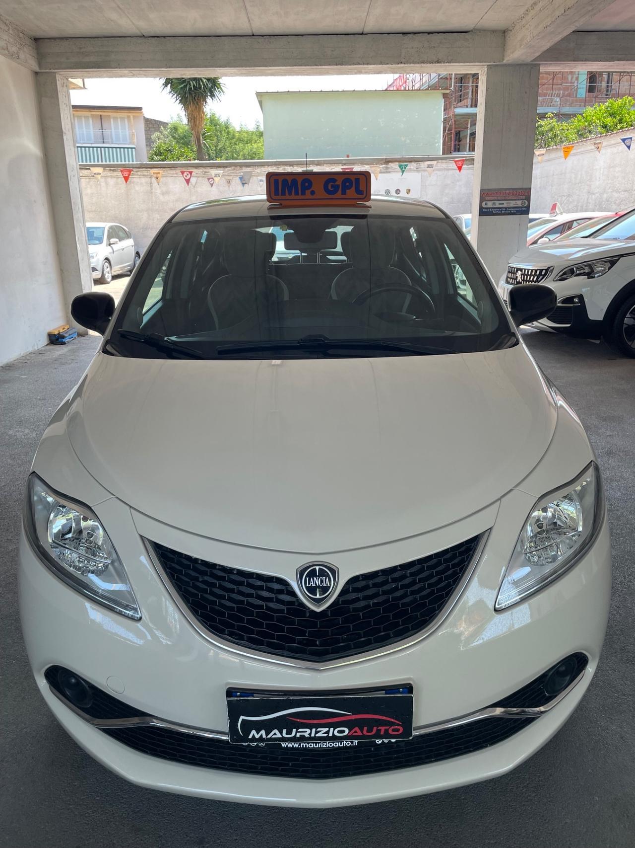 Lancia Ypsilon 1.2 69 CV 5 porte GPL Ecochic Mya perfetta in tutto