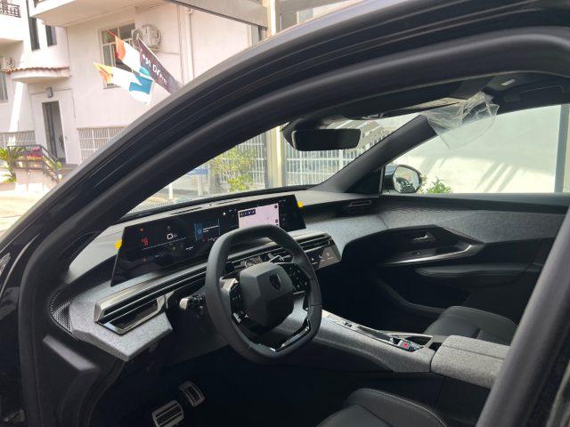 PEUGEOT 3008 Hybrid 145 e-DCS6 GT da?379,00 mensili