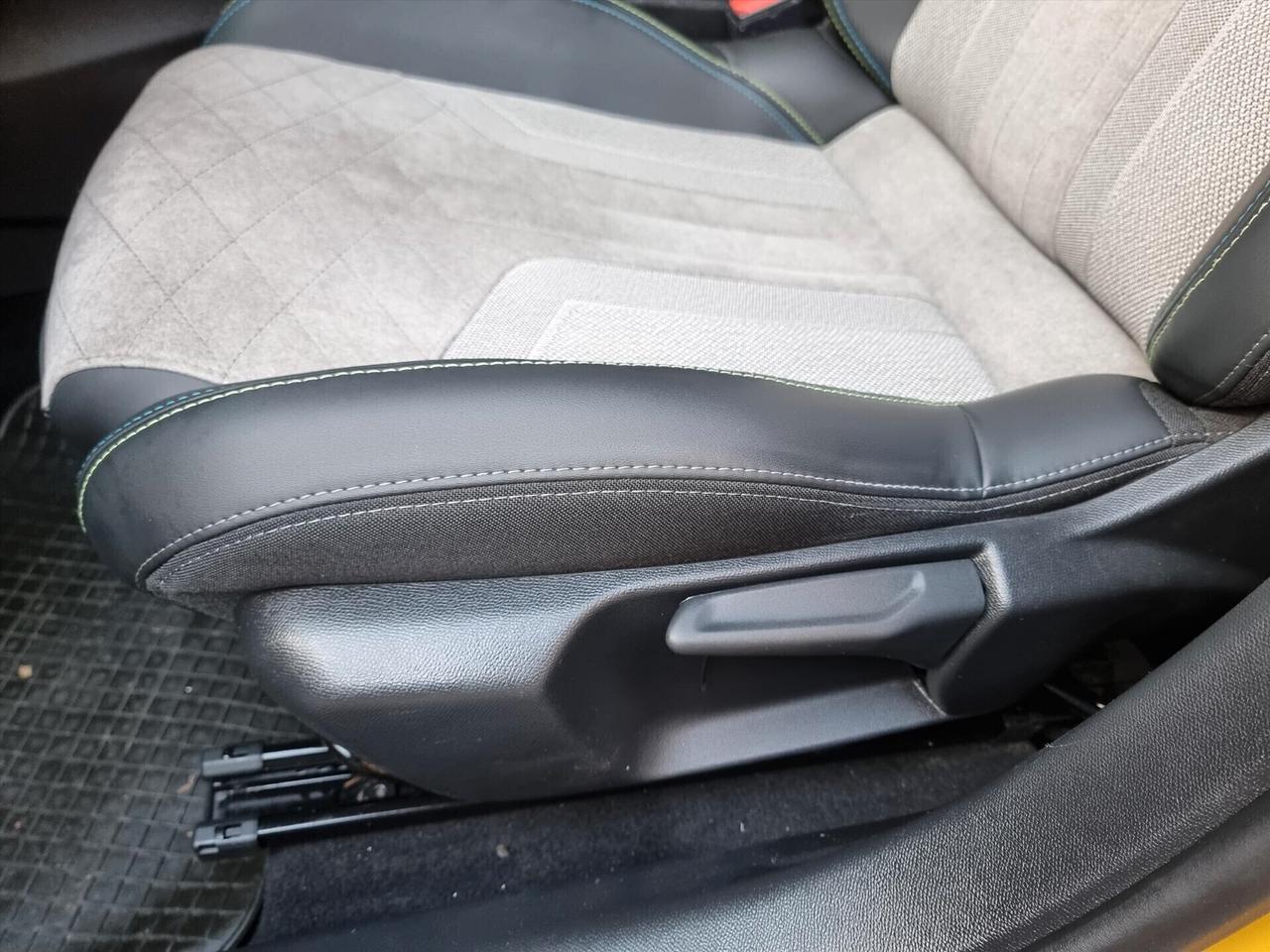 Peugeot 208 BlueHDi 102 GT Pack NAVIGATORE FULL