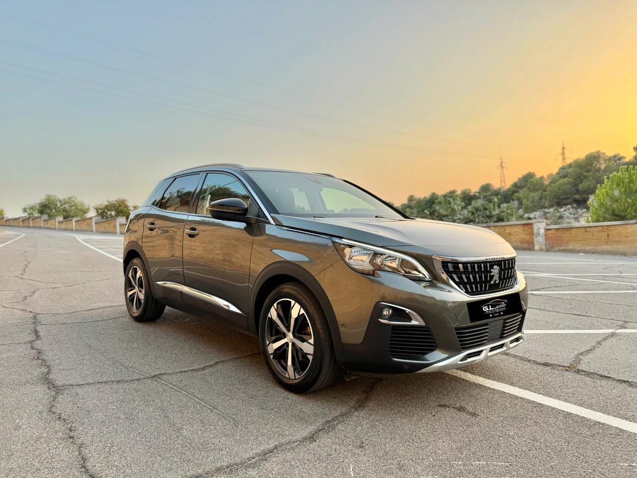Peugeot 3008 ALLURE/1.6 120CV/PELLE/18"/CAR PLAY