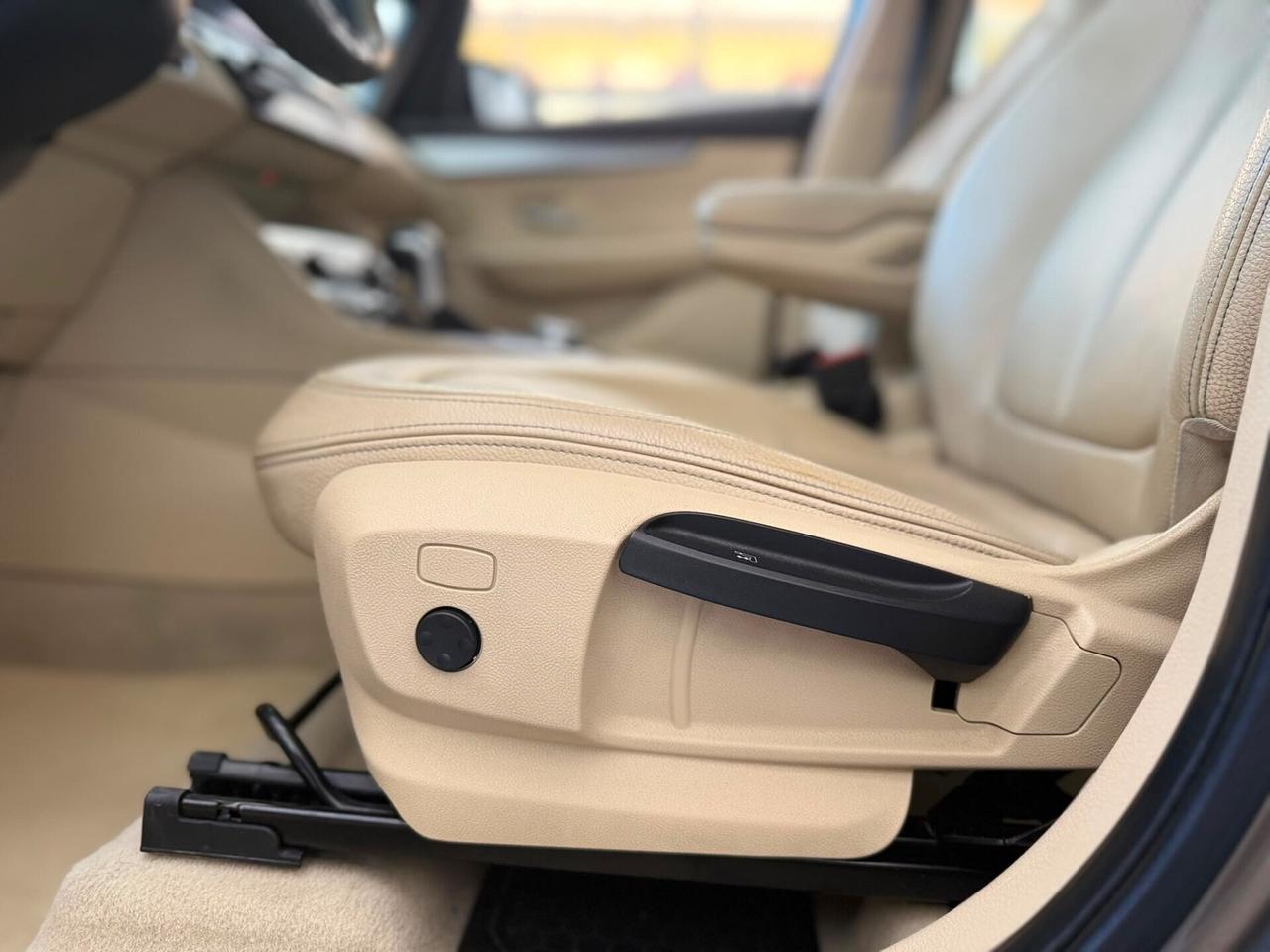 Bmw 2er Active Tourer 218d Luxury