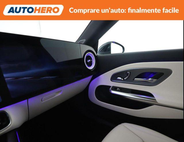 MERCEDES-BENZ CLA 200 Advanced