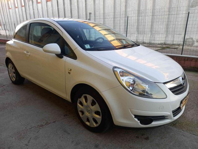 OPEL Corsa 1.2 3 porte Sport NEOPATENTATI