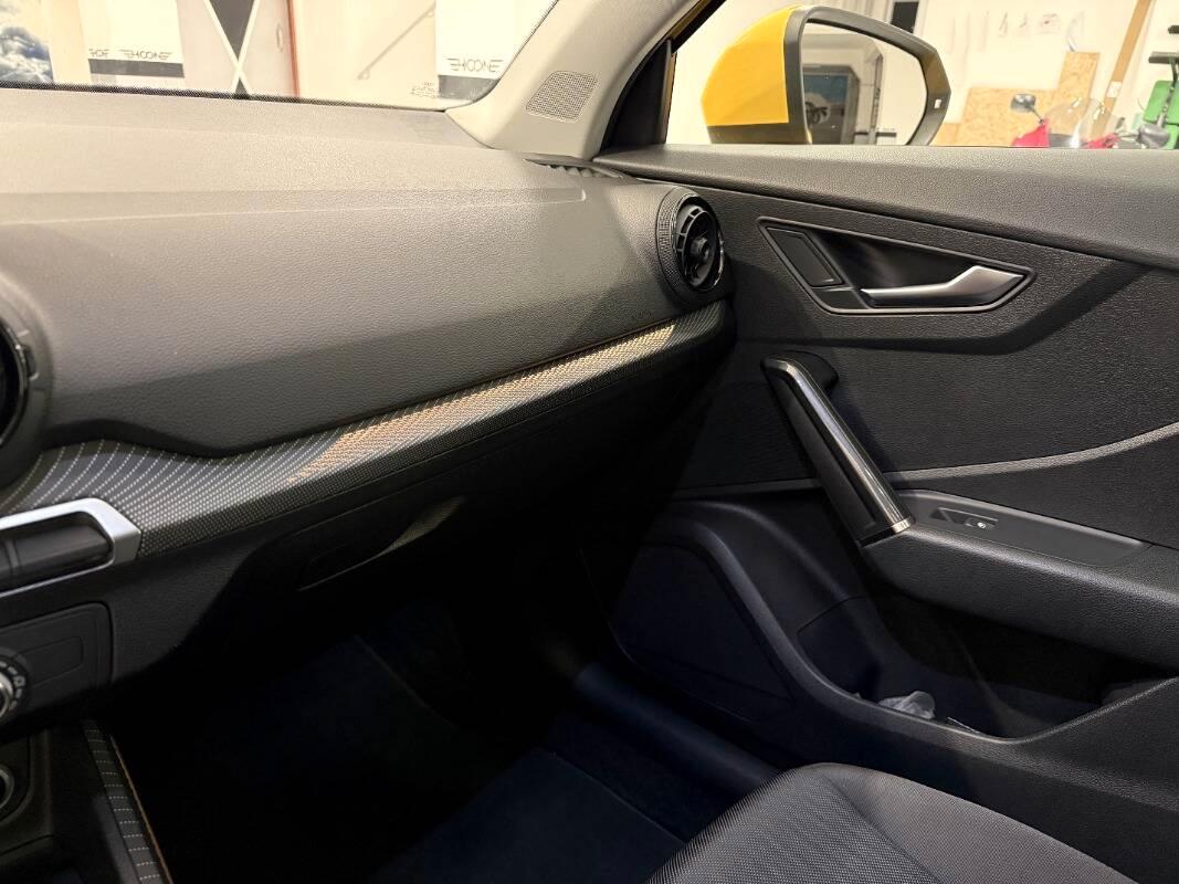 Audi Q2 1.6 tdi Business s-tronic