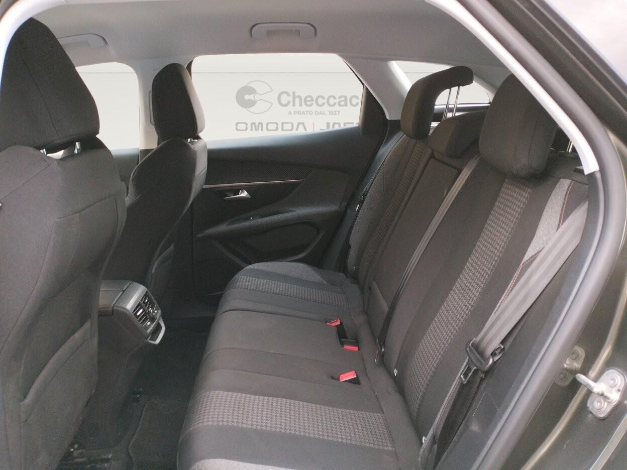 Peugeot 3008 1.2 puretech t Allure s