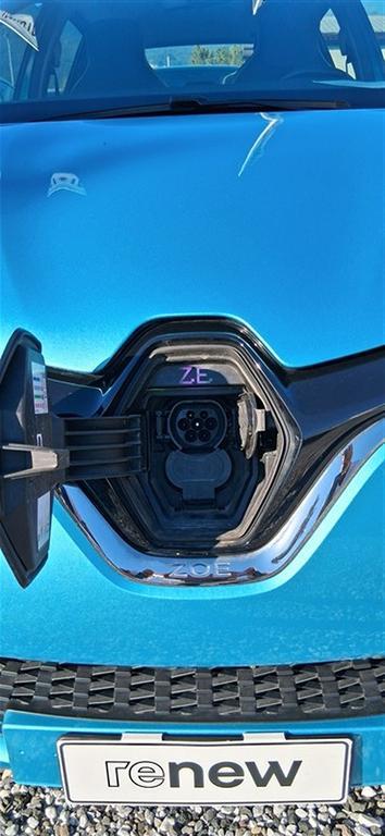 Renault Zoe Zen R135 e-shifter