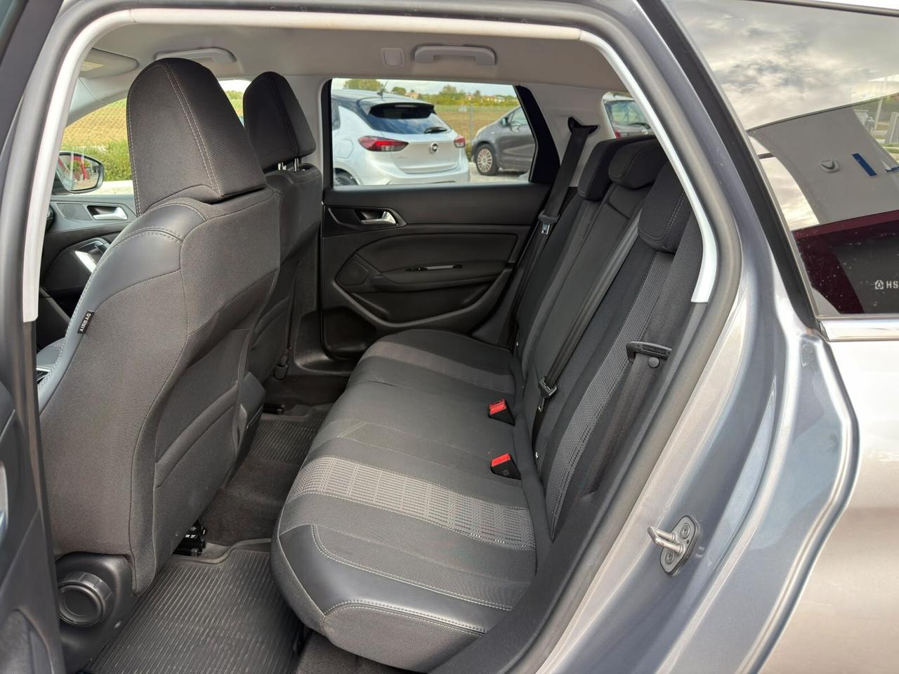 Peugeot 308 1.5 BlueHDi SW