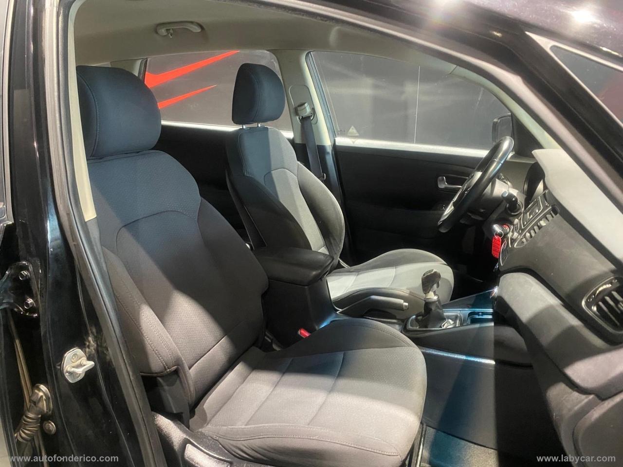 KIA Carens 1.7 DIESEL 7 POSTI