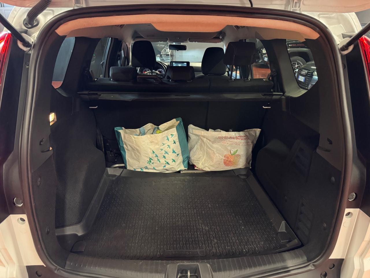 Dacia Jogger 1.0 TCe GPL 100 CV 5 posti Essential