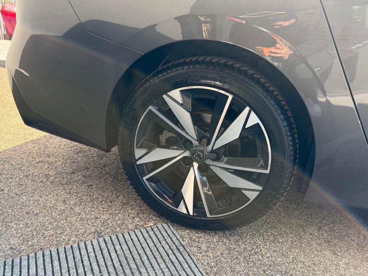 PEUGEOT 308 S.W. ALLURE 1.5 EAT8 130CV PELLE NAVI CAM ANNO 2022