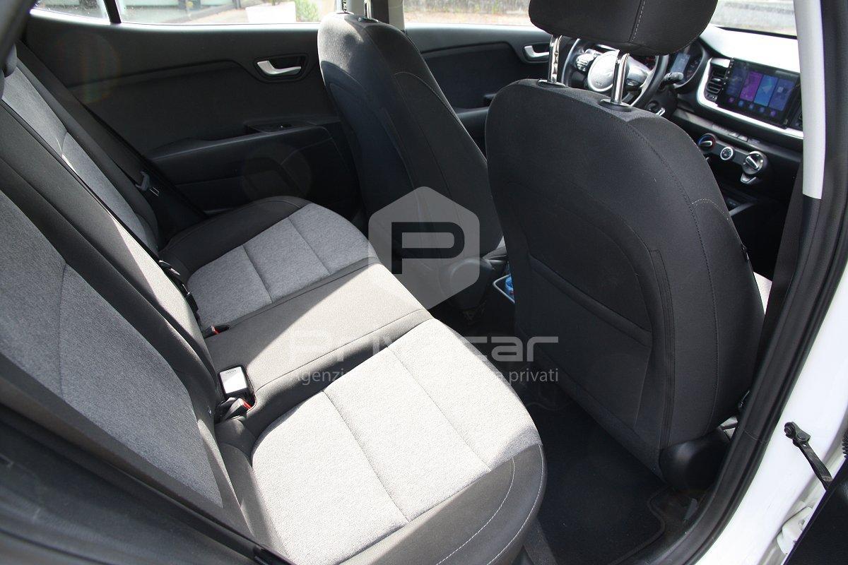 KIA Stonic 1.2 DPI Urban