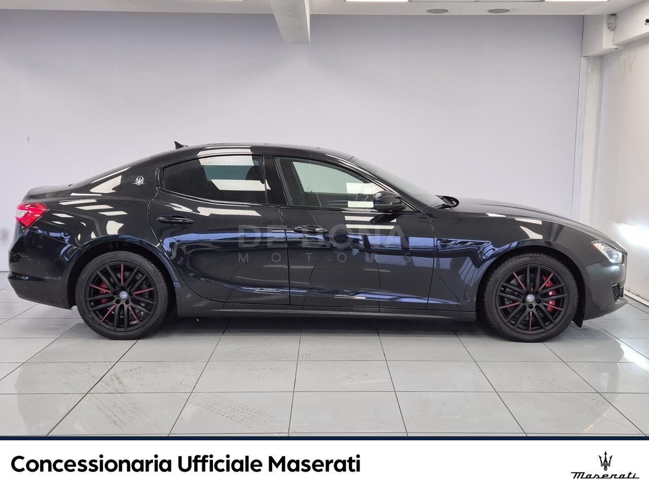 Maserati Ghibli 3.0 v6 ds ribelle black 275cv auto