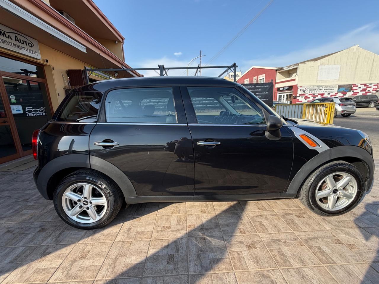 Mini One D Countryman 1.6 Business km 136.000
