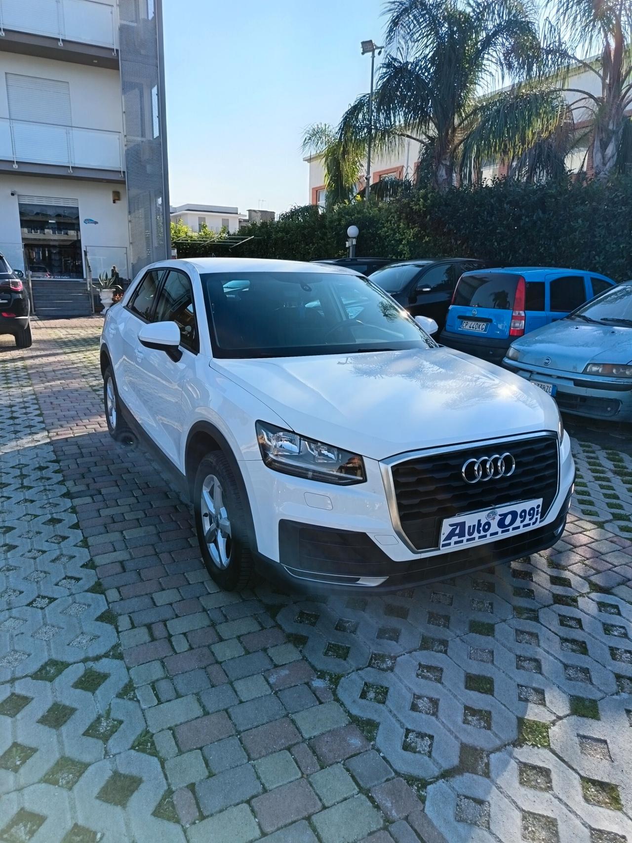 Audi Q2 30 TDI S tronic Business