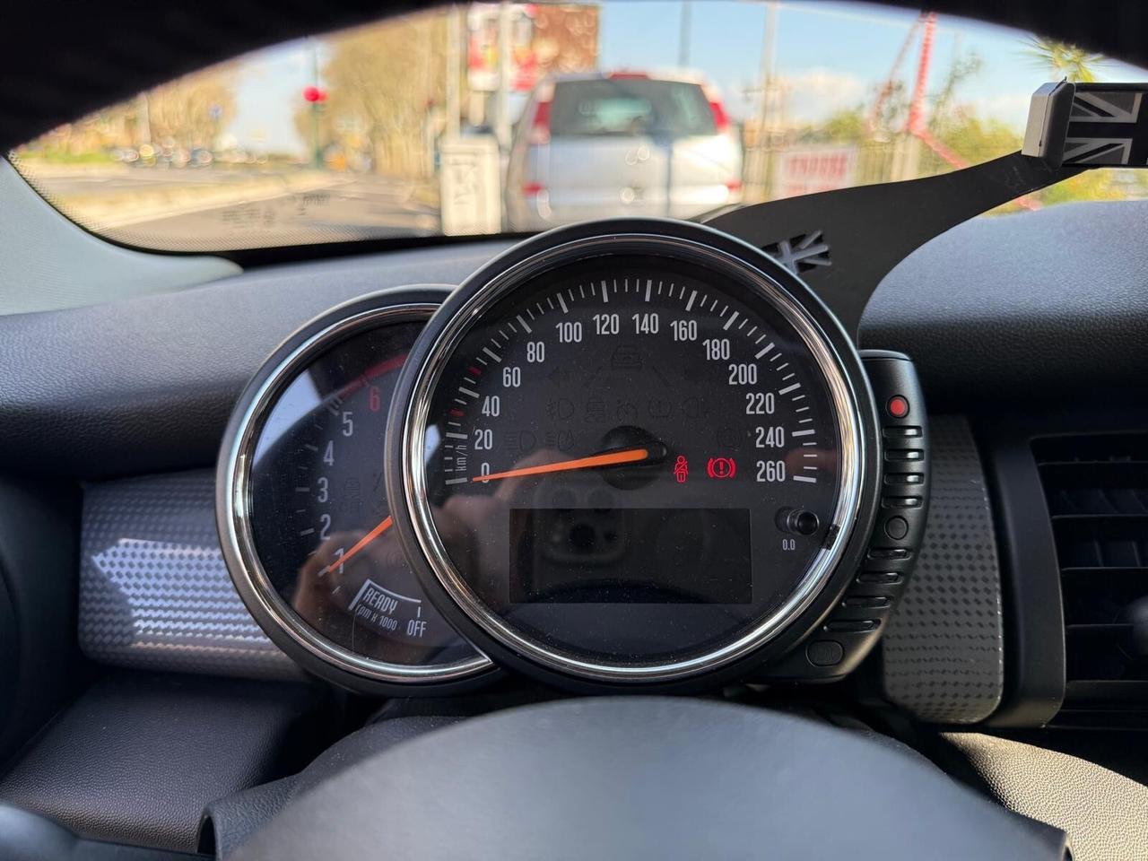 Mini Mini 1.5 Cooper D Business XL Aut. 5 porte Pdc