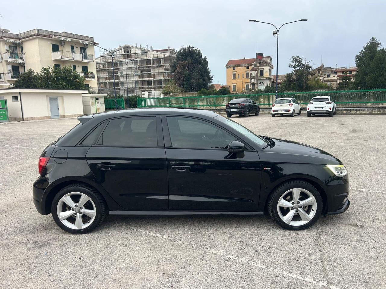 Audi A1 1.4 TDI ultra S tronic line