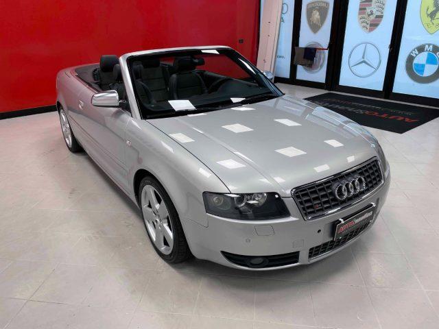 AUDI S4 CABRIO 4.2 V8 QUATTRO