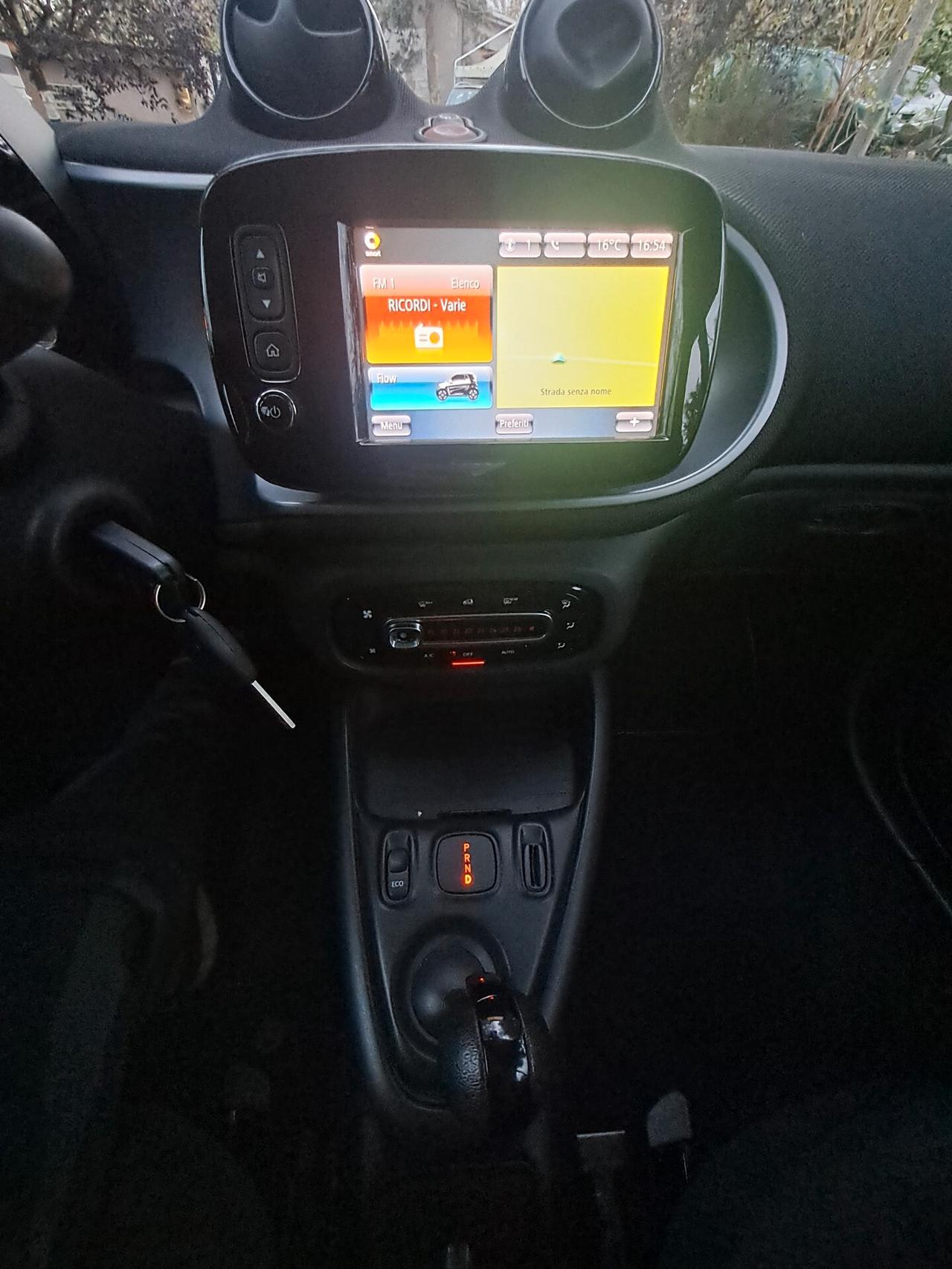 Smart ForFour EQ Parisblue km 40000