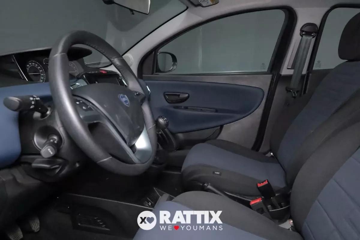 Lancia Ypsilon 1.0 Firefly Hybrid 70CV Platino
