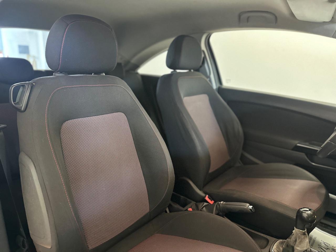 Opel Corsa 1.4 16V 3 porte Sport NEOPATENTATI