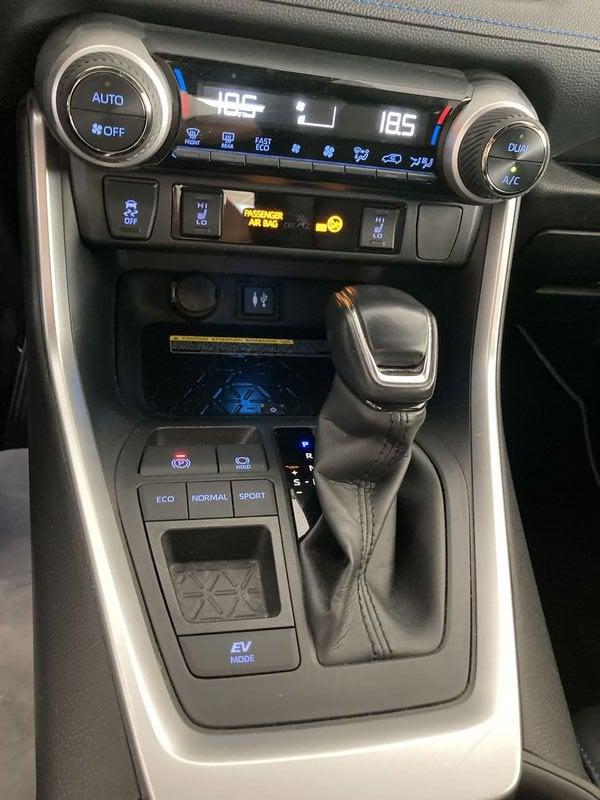 Toyota RAV4 2.5 Hybrid 2WD Style