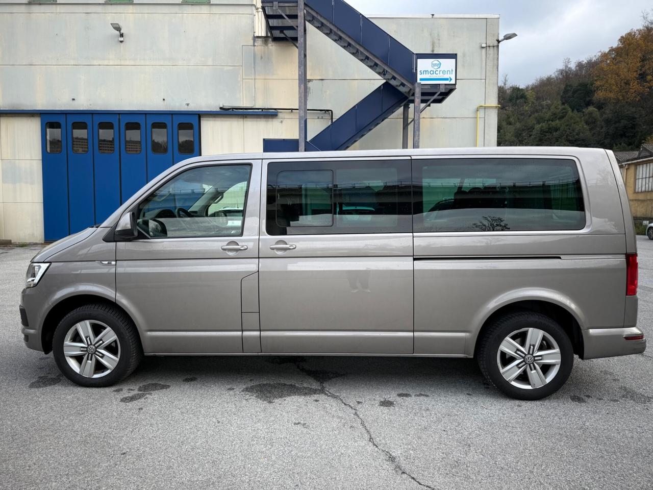 Volkswagen Caravelle 2.0 TDI 150CV DSG PL 9 POSTI